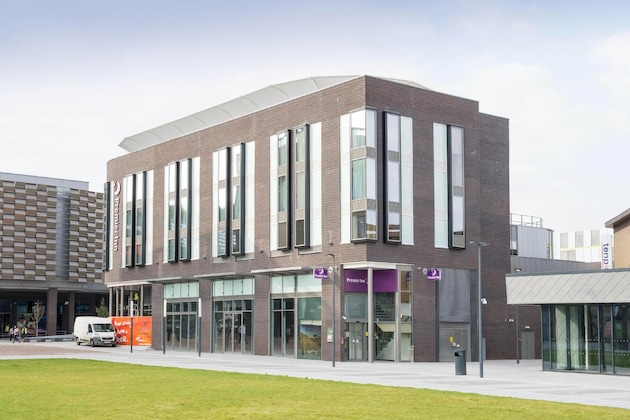 Gallery - Premier Inn Telford International Centre