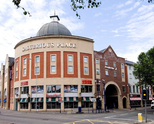 Gallery - Premier Inn Swansea City Centre