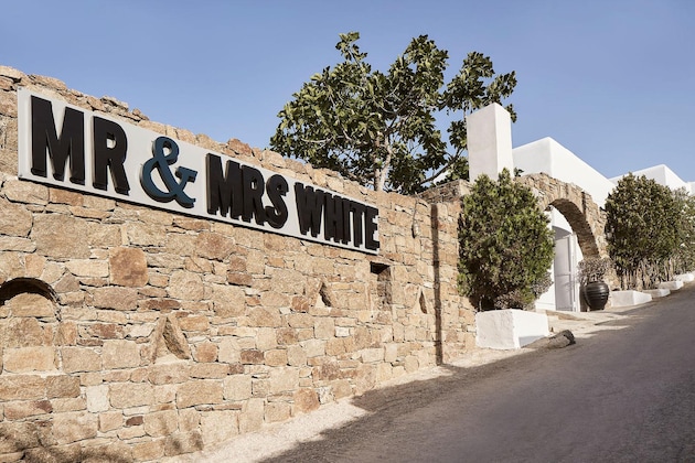 Gallery - Mr & Mrs White Mykonos