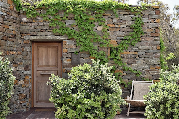 Gallery - Aigis Suites
