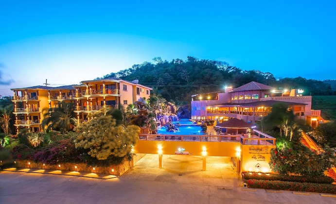 Gallery - Clarion Suites Roatan At Pineapple Villas