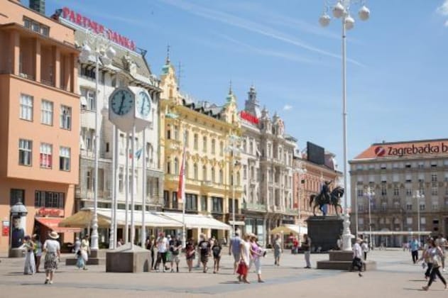 Gallery - Angel Main Square Center Zagreb