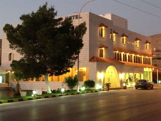 Gallery - Al Anbat Hotel & Restaurant