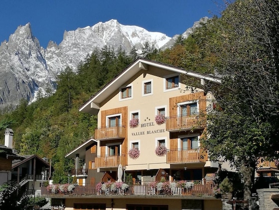 Gallery - Hotel La Vallee Blanche