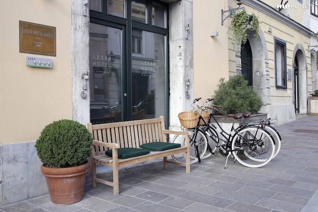 Gallery - Lesar Hotel Angel