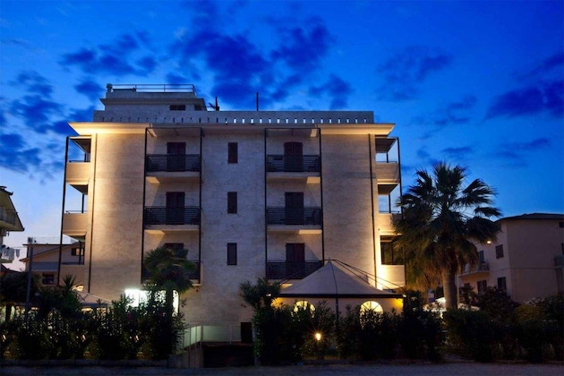Gallery - Hotel La Sfinge
