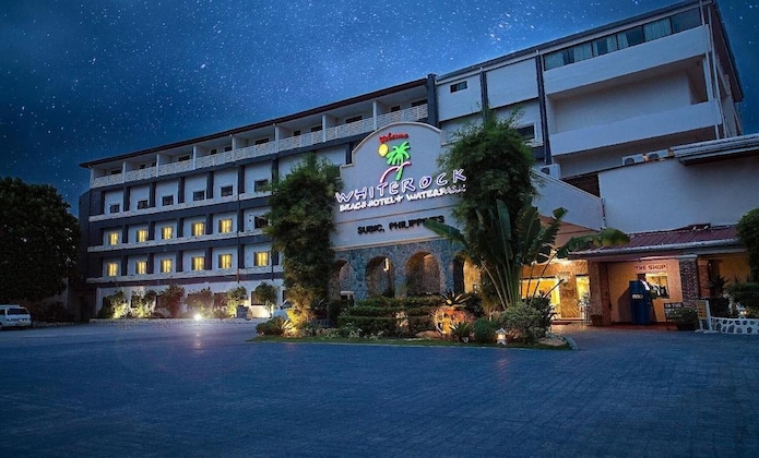 Gallery - Whiterock Beach Hotel + Waterpark
