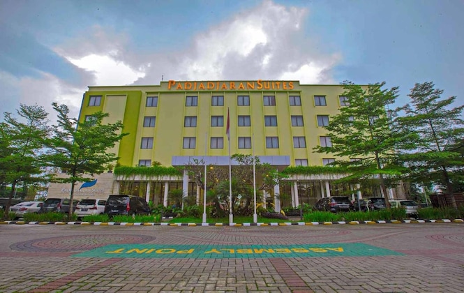 Gallery - Padjadjaran Suites Resort & Convention