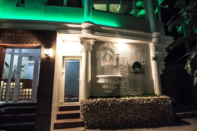 Gallery - Green Mon Key Resort
