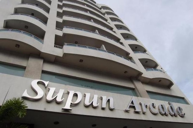 Gallery - Supun Arcade Residency