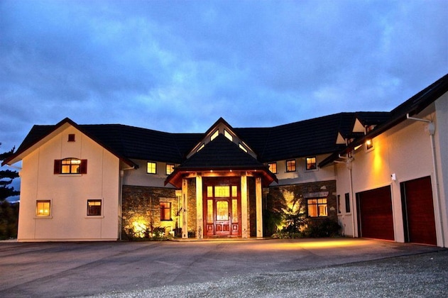 Gallery - Dock Bay Lodge
