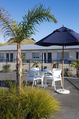 Gallery - Motel Oasis