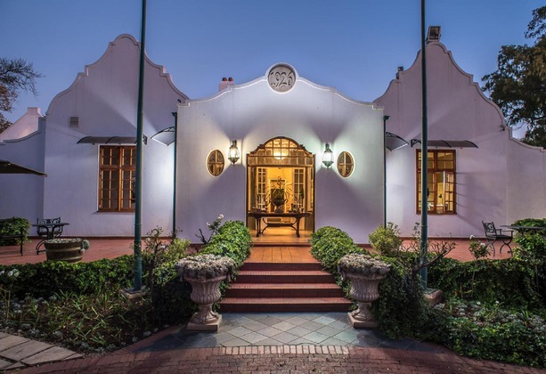 Gallery - River Meadow Manor