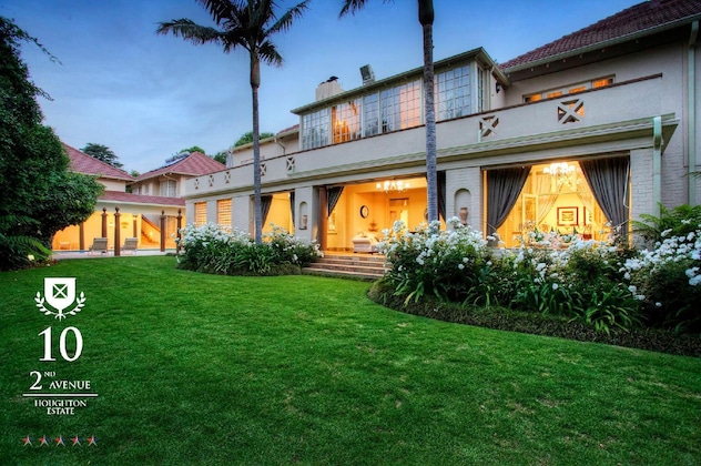 Gallery - 10 2Nd Avenue Houghton Estate