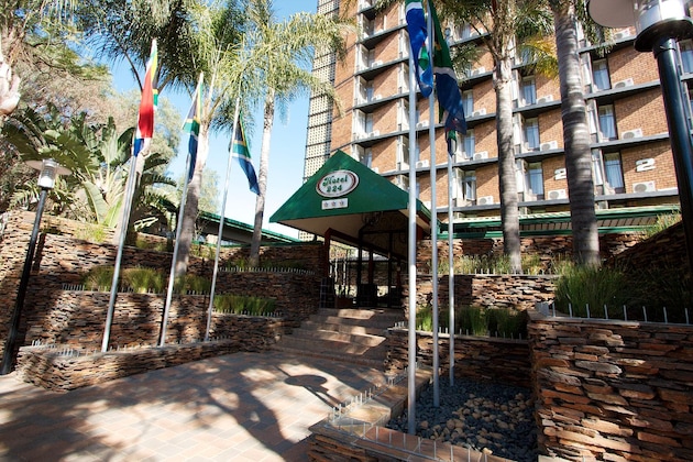 Gallery - Hotel 224