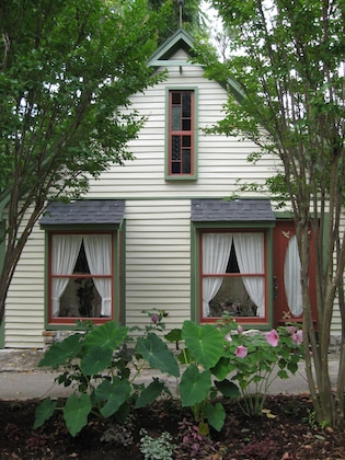 Gallery - Heart Of The Hills Inn