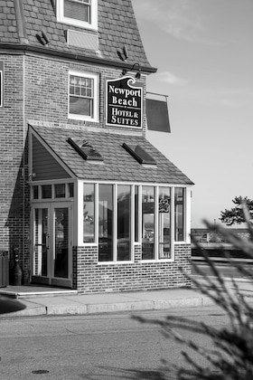 Gallery - Newport Beach Hotel & Suites