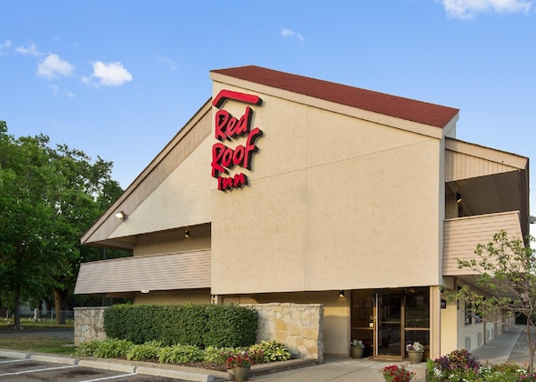 Gallery - Red Roof Inn Detroit - Roseville  St Clair Shores