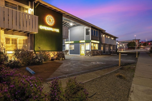 Gallery - Gateway Lodge
