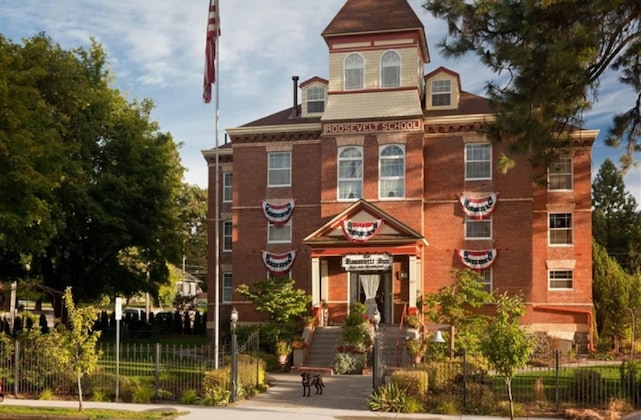 Gallery - The Roosevelt Inn & Spa