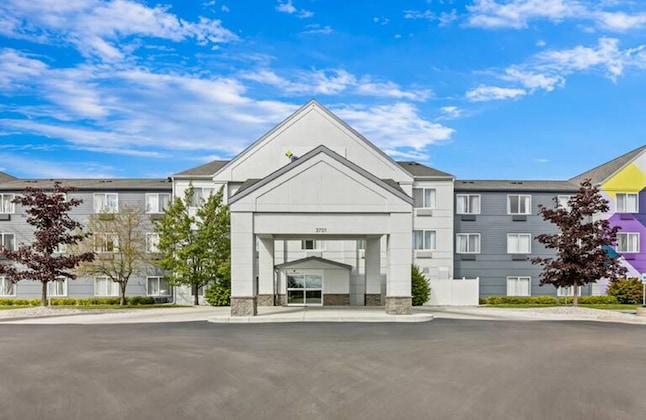 Gallery - Spark By Hilton Traverse City