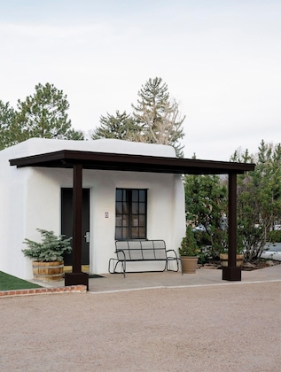 Gallery - El Rey Court