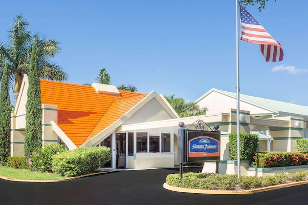 Gallery - Howard Johnson By Wyndham Vero Beach   Downtown