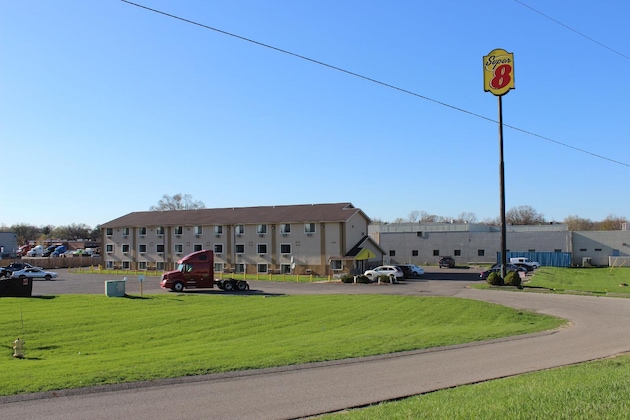 Gallery - Super 8 By Wyndham Grand Rapids Wyoming