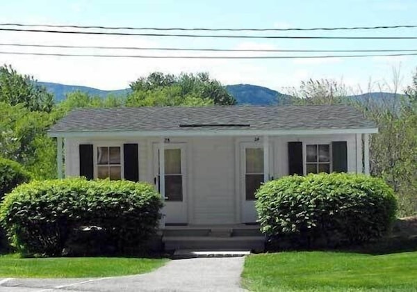 Gallery - School House Inn
