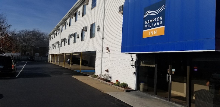 Gallery - Hampton Village Inn