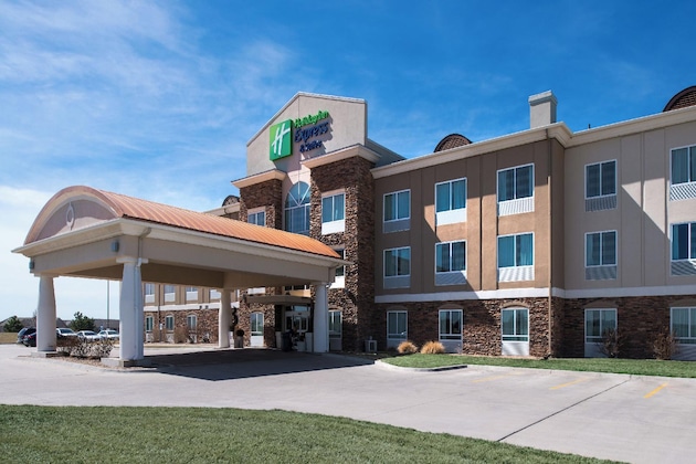 Gallery - Holiday Inn Express & Suites Wichita Northwest By Ihg