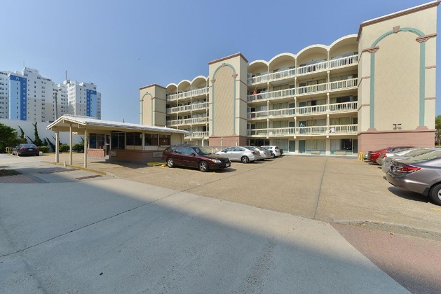 Gallery - Surestay Hotel By Best Western Virginia Beach Royal Clipper