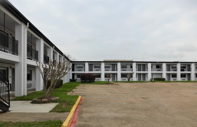 Gallery - Red Roof Inn Houston – Jersey Village