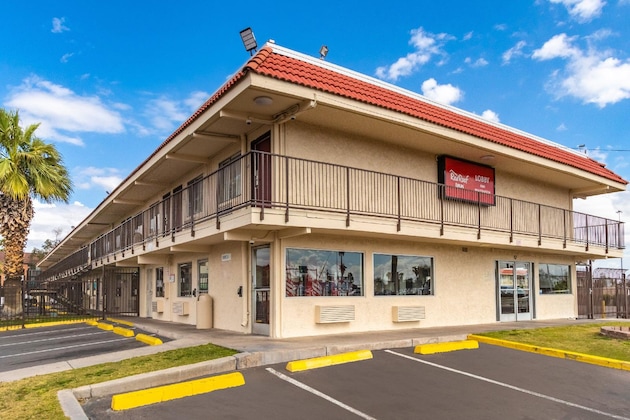 Gallery - Red Roof Inn Phoenix - Midtown