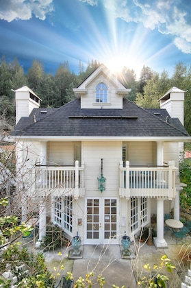 Gallery - The Bergson, Bw Signature Collection