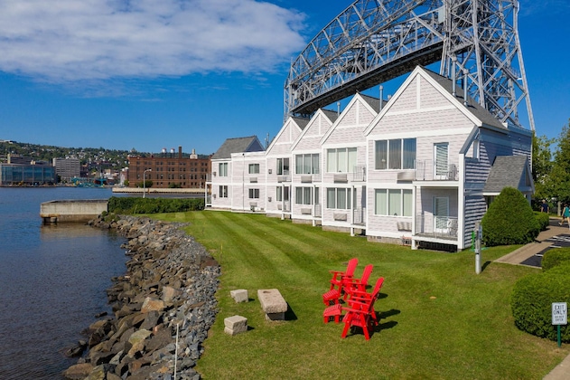 Gallery - South Pier Inn