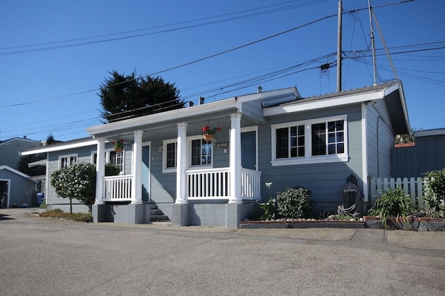 Gallery - Ocean Echo Inn And Beach Cottages