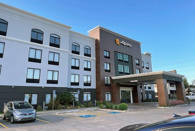 Gallery - La Quinta Inn & Suites By Wyndham Tulsa Midtown