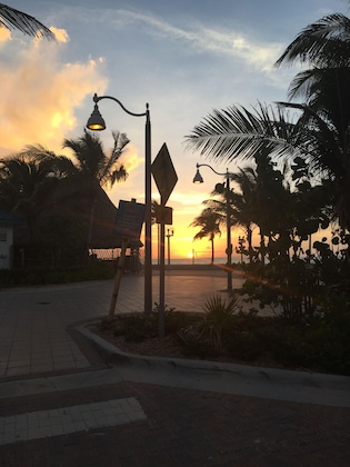 Gallery - The St Maurice Beach Inn