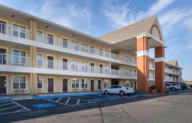 Gallery - Extended Stay America Suites Tulsa Central