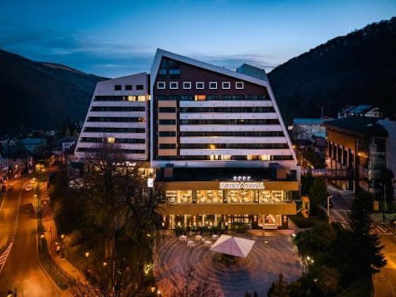 Gallery - Hotel International