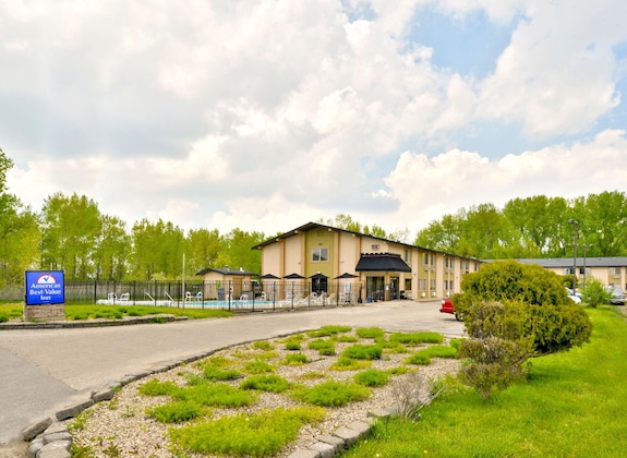 Gallery - Americas Best Value Inn - Madison