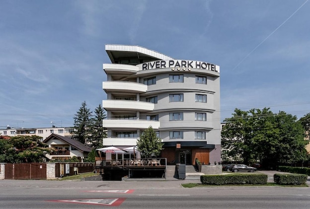 Gallery - River Park Hotel