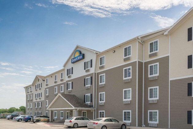 Gallery - Days Inn & Suites By Wyndham Rochester Mayo Clinic South