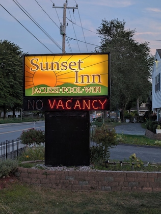 Gallery - Sunset Inn