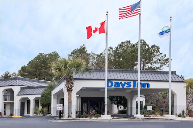 Gallery - Days Inn by Wyndham Walterboro