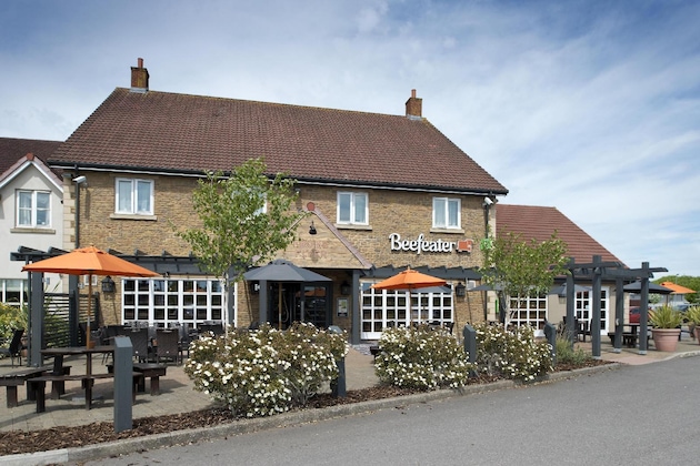 Gallery - Premier Inn Frome