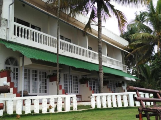 Gallery - Mascot Beach Resort
