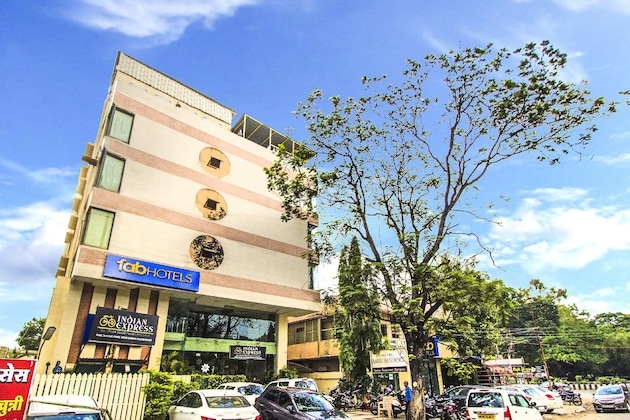 Gallery - Fabhotel Amrit Residency