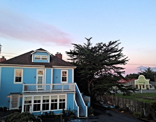 Gallery - Captain's Inn At Moss Landing